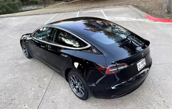 2018 Tesla Model 3 Mid Range RWD — photo 2