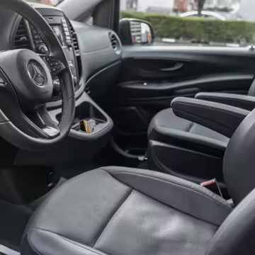 2020 Mercedes-Benz Metris Weekender — photo 32