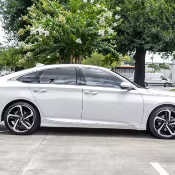 2020 Honda Accord 2.0T Sport — photo 25