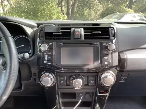 2017 Toyota 4Runner TRD Off-Road 4×4 — photo 33