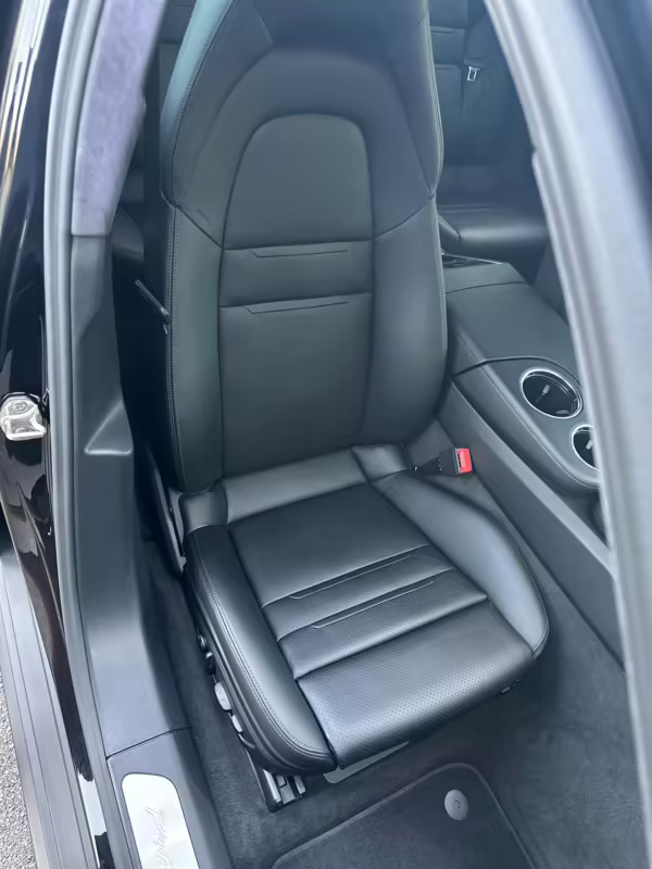 2023 Porsche Panamera Turbo S E-Hybrid — photo 54