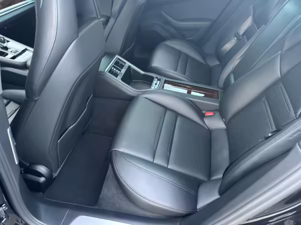 2023 Porsche Panamera Turbo S E-Hybrid — photo 18