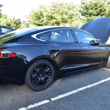 2017 Tesla Model S 75D — photo 39