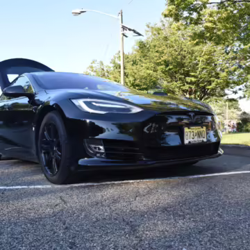 2017 Tesla Model S 75D — photo 54