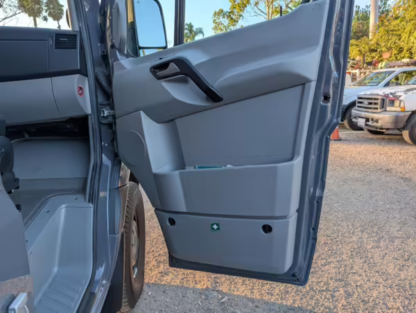 2017 Mercedes-Benz Sprinter 2500 4×4 — photo 48