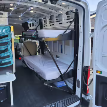 2022 Ford E-Transit 350 — photo 60