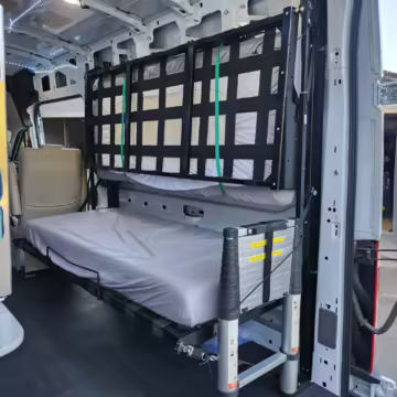 2022 Ford E-Transit 350 — photo 61
