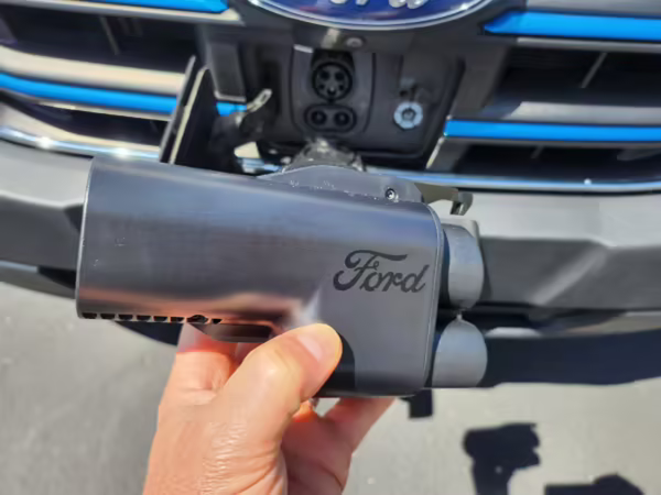 2022 Ford E-Transit 350 — photo 26