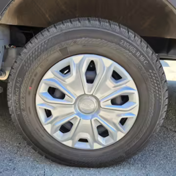 2022 Ford E-Transit 350 — photo 22
