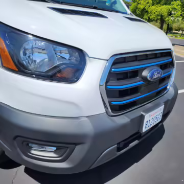 2022 Ford E-Transit 350 — photo 35
