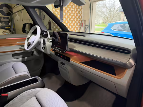 2025 Volkswagen ID. Buzz 1st Edition — photo 28