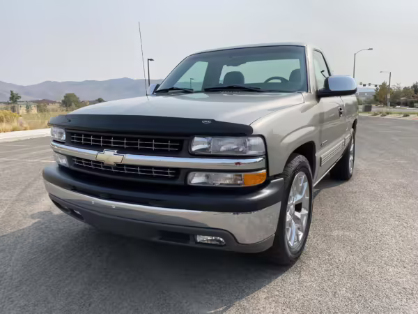2001 Chevrolet Silverado LS 1500 — photo 9