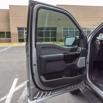 2023 Ford F-150 Raptor R — photo 11
