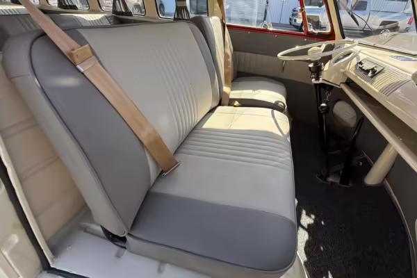 1975 Volkswagen Bus — photo 24