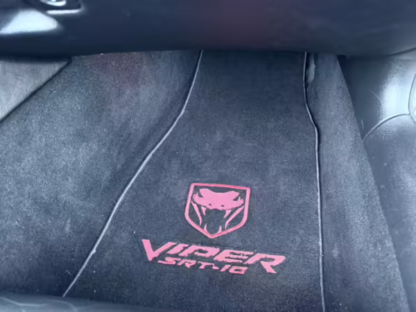 2005 Dodge Viper SRT-10 Convertible — photo 46