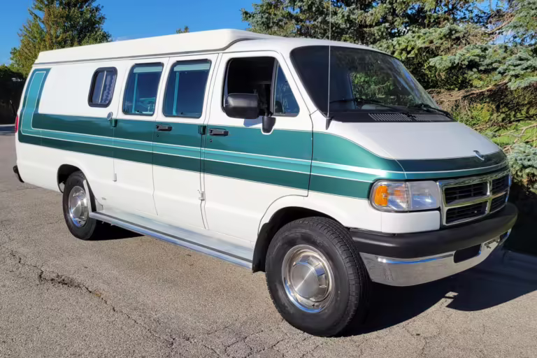 1996 Dodge Ram Van B3500