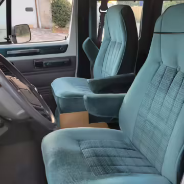 1996 Dodge Ram Van B3500 — photo 53