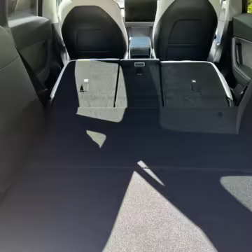 2022 Tesla Model Y Long Range AWD — photo 44