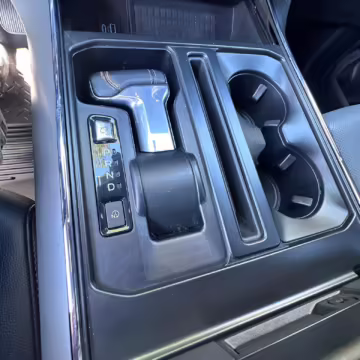 2022 Ford F-150 Lightning Lariat — photo 98
