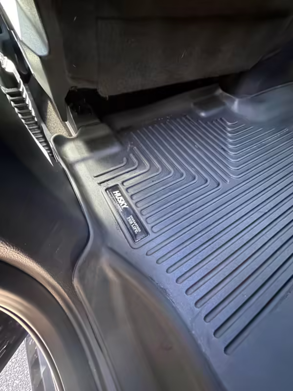 2022 Ford F-150 Lightning Lariat — photo 112