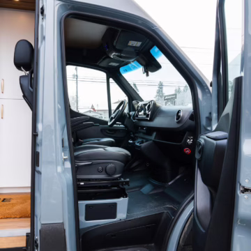 2022 Mercedes-Benz Sprinter 3500 — photo 36