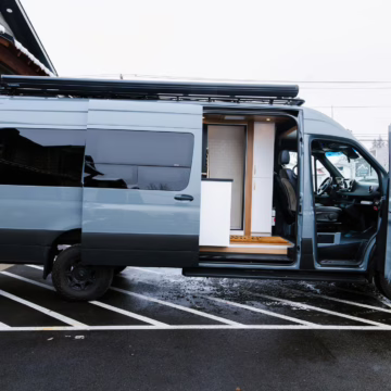 2022 Mercedes-Benz Sprinter 3500 — photo 29
