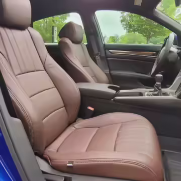 2019 Honda Accord — photo 18