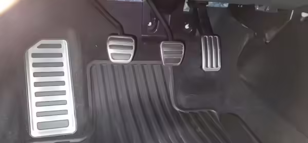 2019 Honda Accord — photo 21