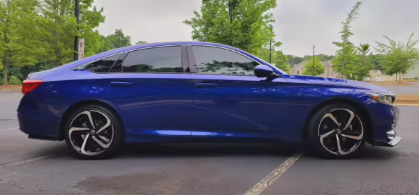 2019 Honda Accord — photo 10