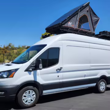 2022 Ford E-Transit 350 — photo 38