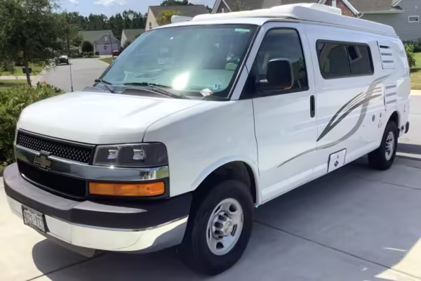 2010 Chevrolet Express 3500 Sportsmobile — photo 8