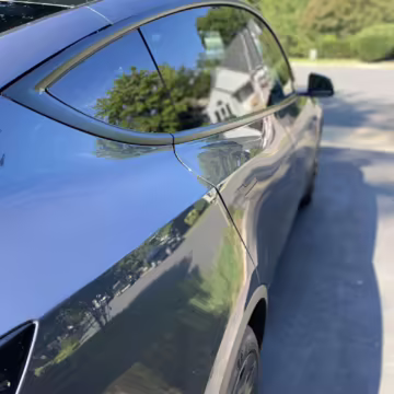 2022 Tesla Model Y Long Range AWD — photo 5