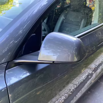 2022 Tesla Model Y Long Range AWD — photo 8