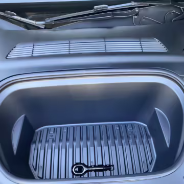 2022 Tesla Model Y Long Range AWD — photo 39