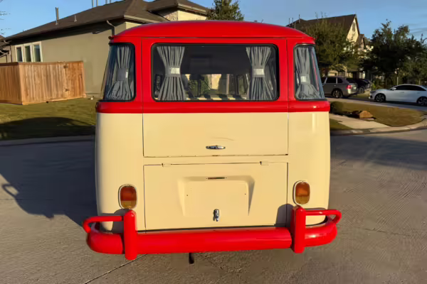 1975 Volkswagen Bus — photo 23