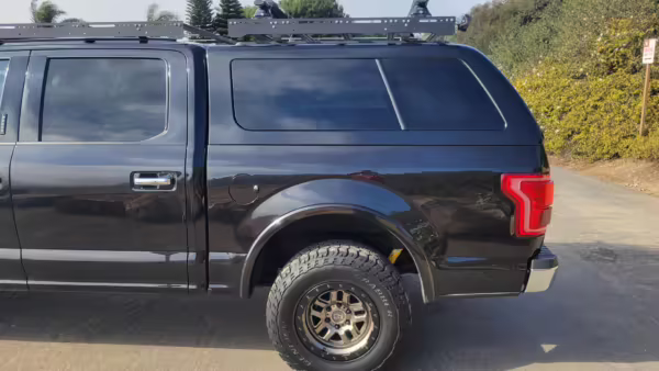 2015 Ford F-150 Lariat 4×4 — photo 14