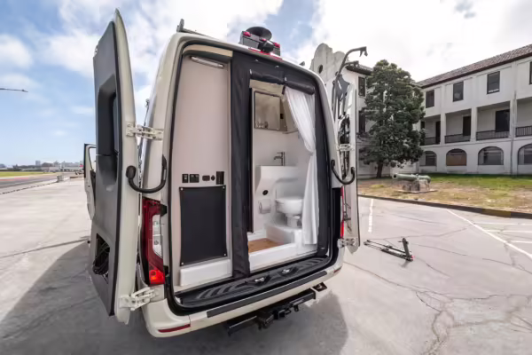 2019 Mercedes-Benz Sprinter 3500XD — photo 40