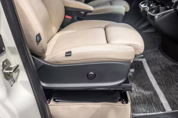 2019 Mercedes-Benz Sprinter 3500XD — photo 47
