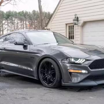 2018 Ford Mustang GT Coupe Premium — photo 27