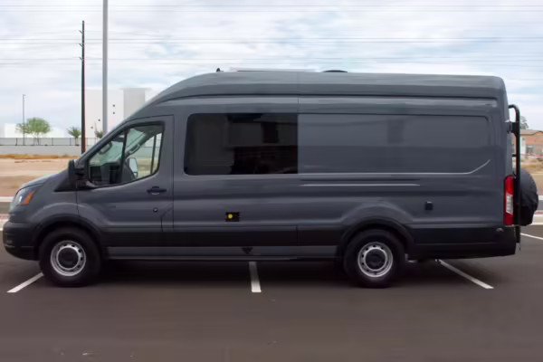 2021 Ford Transit 250 — photo 22