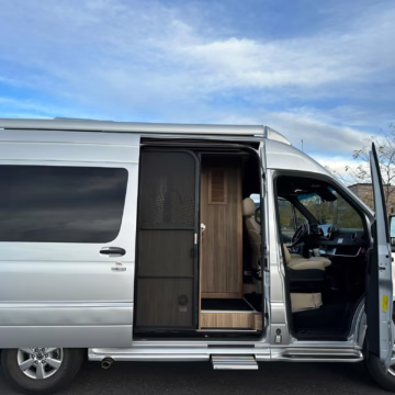 2021 Mercedes-Benz Sprinter 2500 Airstream Interstate 19 Tommy Bahama Edition 4×4 — photo 42