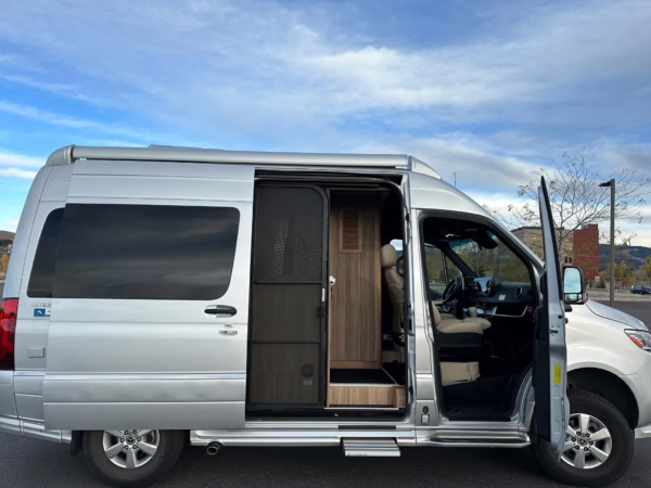 2021 Mercedes-Benz Sprinter 2500 Airstream Interstate 19 Tommy Bahama Edition 4×4 — photo 42