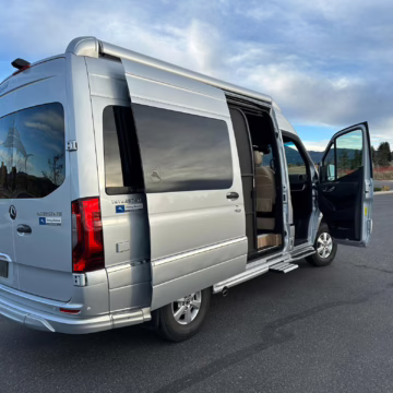 2021 Mercedes-Benz Sprinter 2500 Airstream Interstate 19 Tommy Bahama Edition 4×4 — photo 63