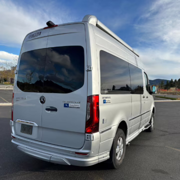 2021 Mercedes-Benz Sprinter 2500 Airstream Interstate 19 Tommy Bahama Edition 4×4 — photo 12