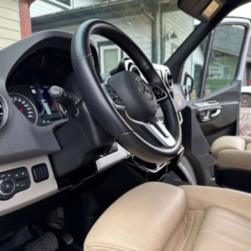 2021 Mercedes-Benz Sprinter 2500 Airstream Interstate 19 Tommy Bahama Edition 4×4 — photo 32