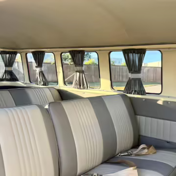 1975 Volkswagen Bus — photo 32