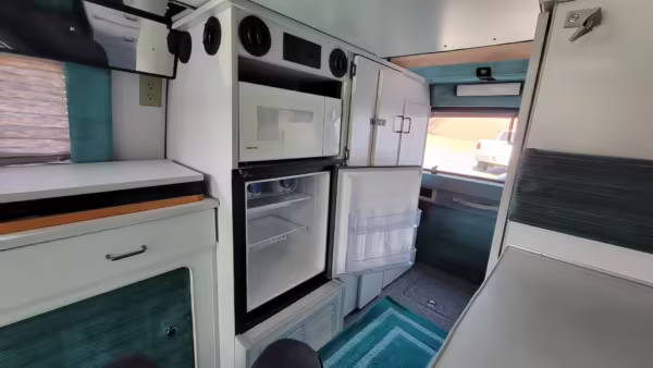1996 Dodge Ram Van B3500 — photo 88