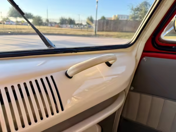 1975 Volkswagen Bus — photo 43