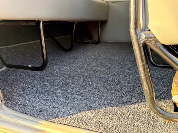 1975 Volkswagen Bus — photo 49