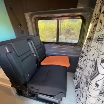 2021 Ford Transit 250 — photo 59